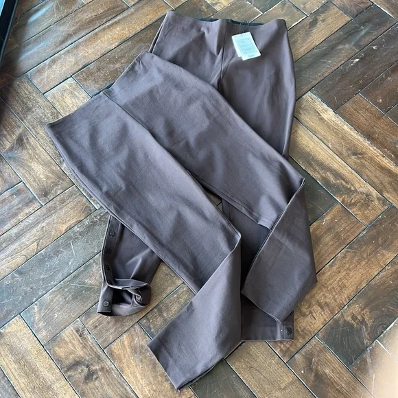 Theory Eco New Bistretch mocha button legging